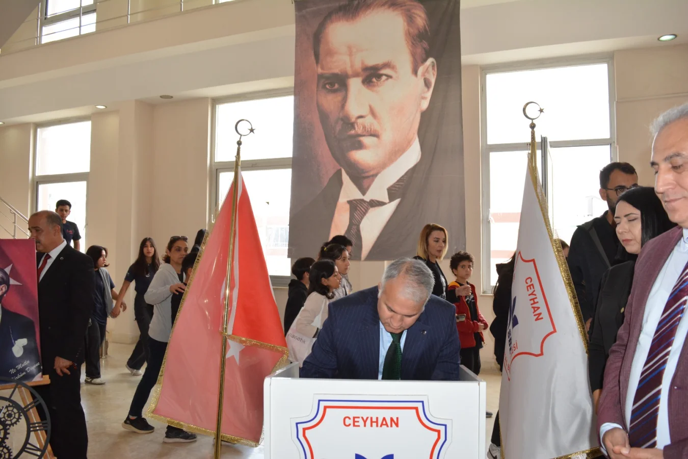 Atatürk Ceyhan'da törenlerle anıldı